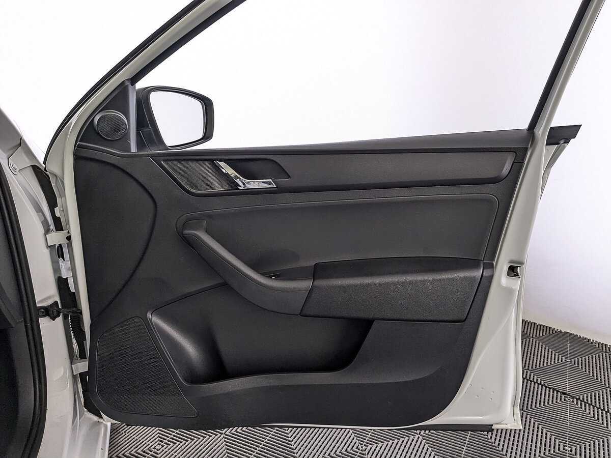 Skoda Rapid, 2017 Фото №25