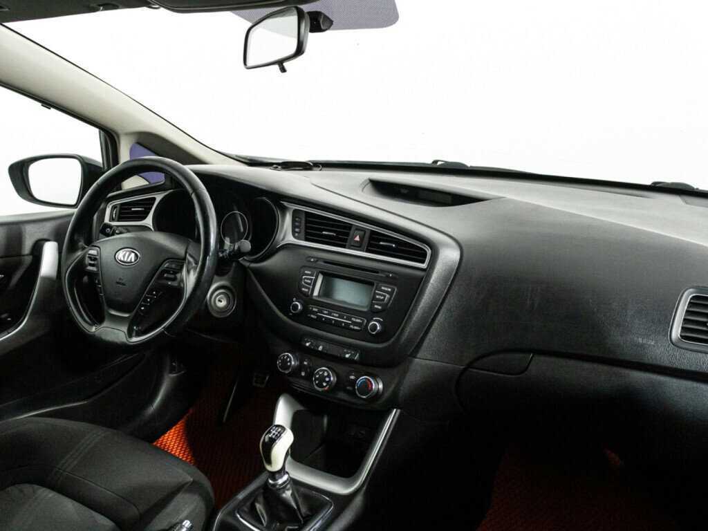Kia Ceed, 2015 Фото №9