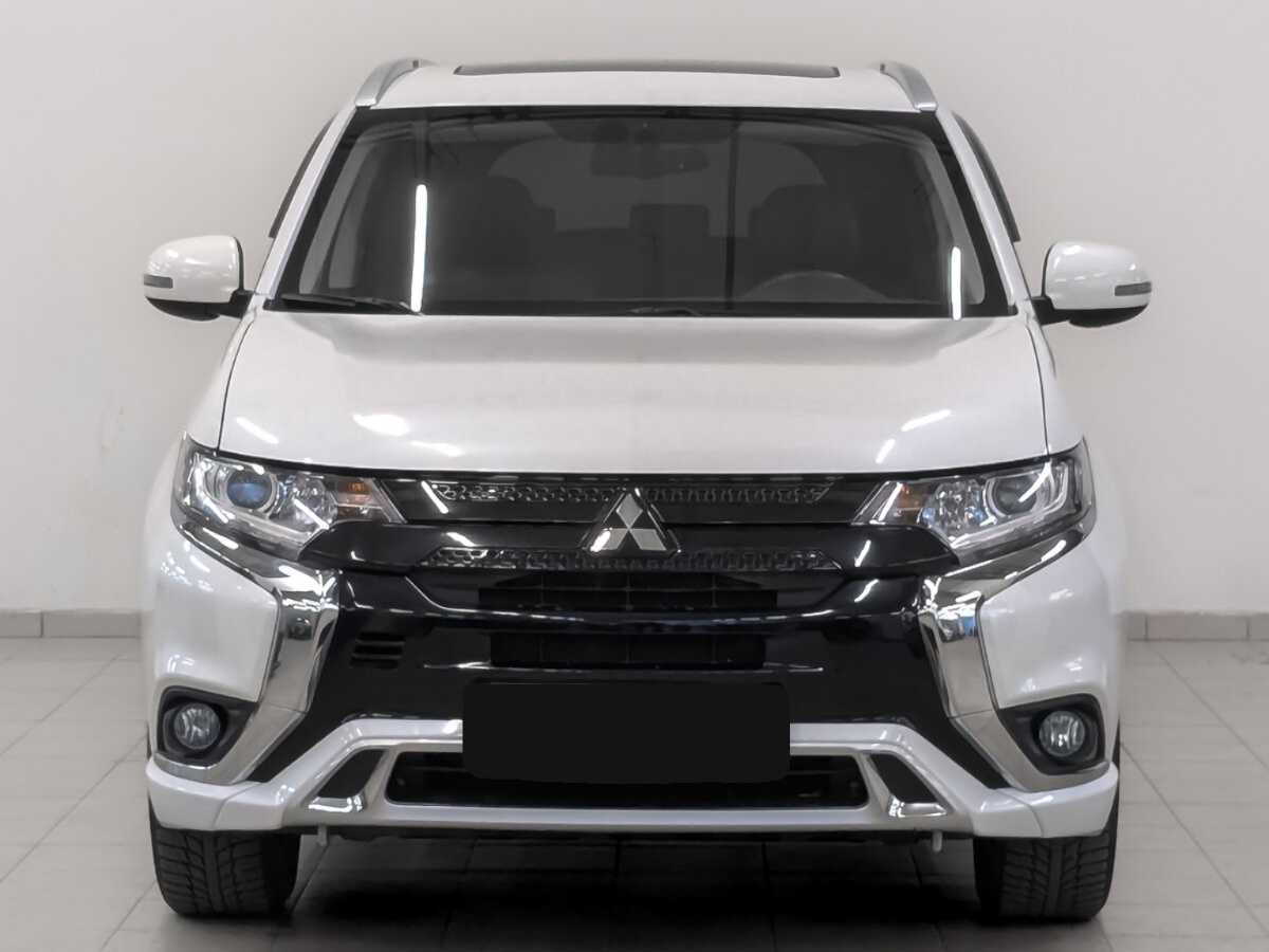 Mitsubishi Outlander, 2022 - 8 874 км. | Фото №2