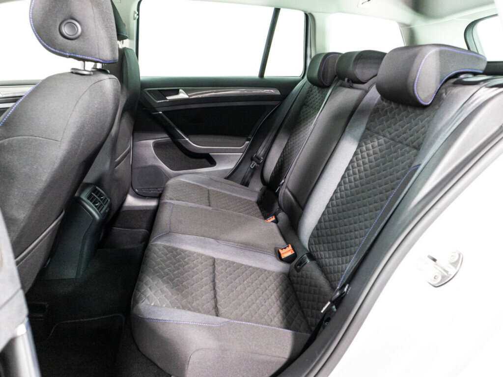 Volkswagen Golf, 2018 Фото №10