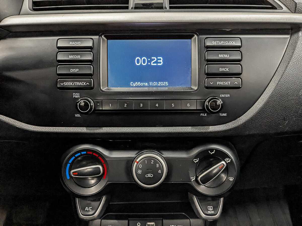 Kia Rio X-Line, 2020 Фото №17