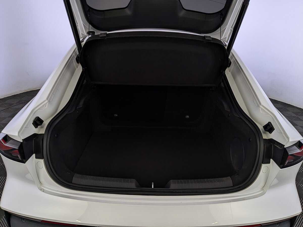 Changan UNI-V, 2023 Фото №10