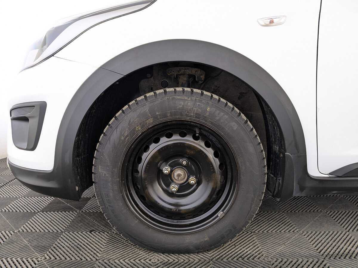 Kia Rio X-Line, 2019 Фото №12