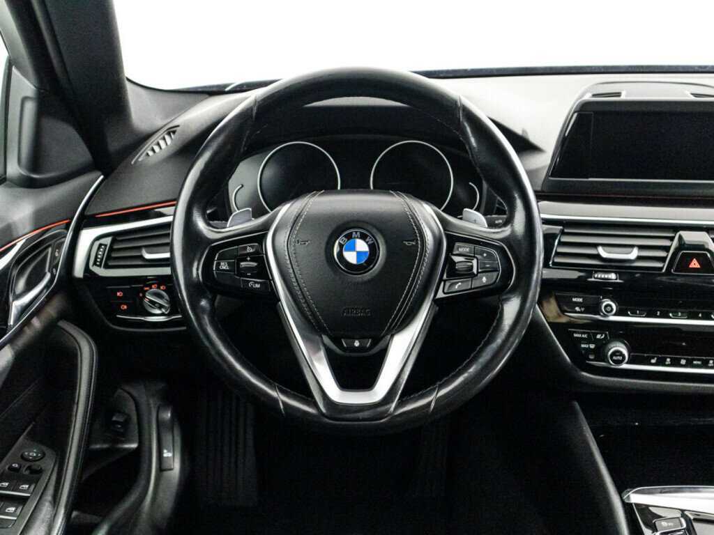 BMW 5 серии 520i, 2018 Фото №19