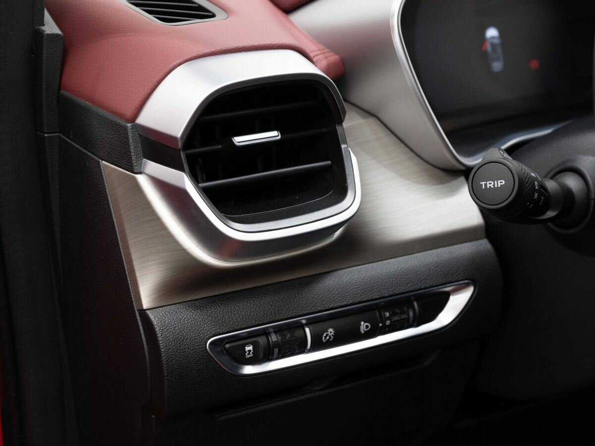 Geely Coolray, 2023 Фото №18