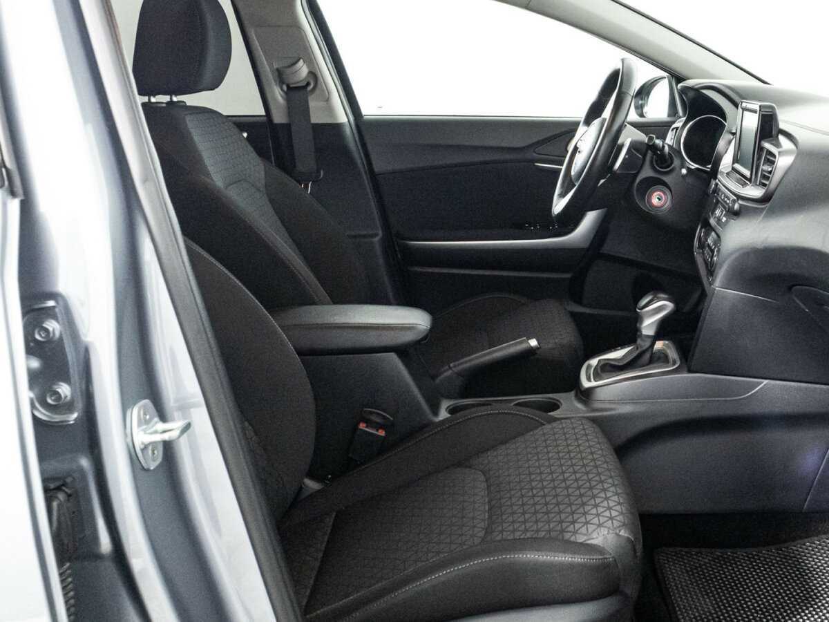 Kia Ceed, 2020 Фото №17