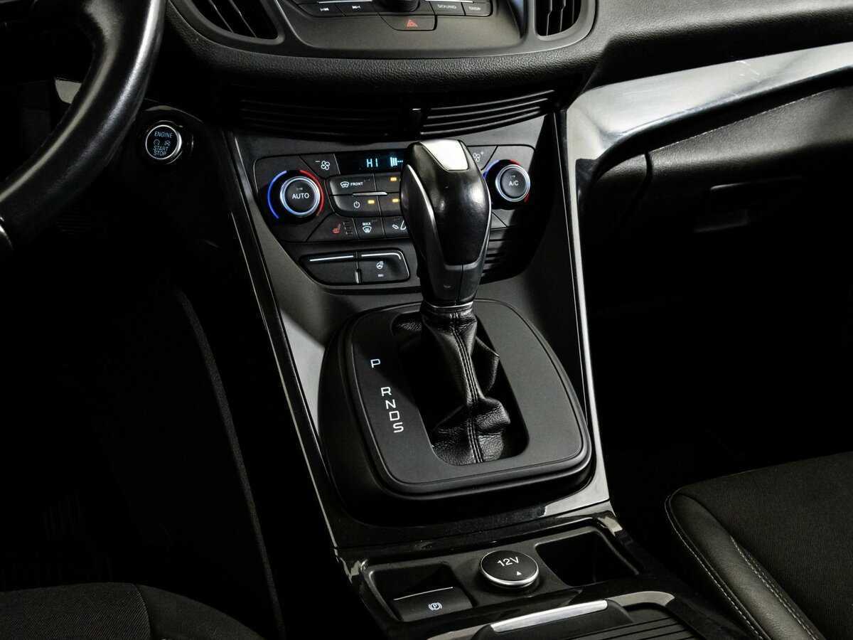 Ford Kuga, 2017 Фото №11