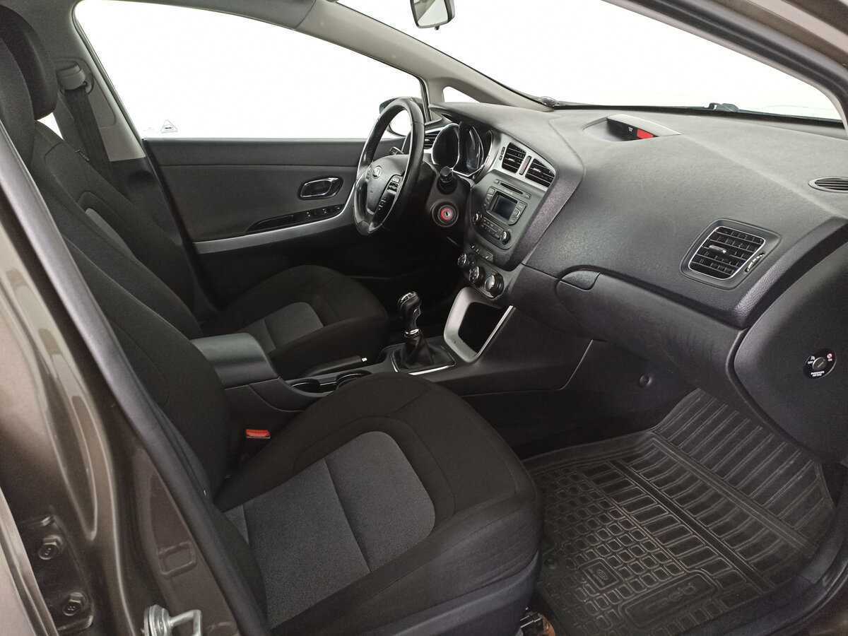 Kia Ceed, 2012 Фото №11