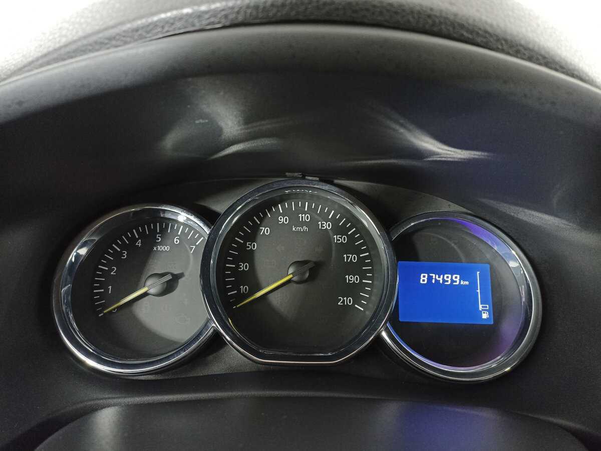 Renault Logan, 2015 Фото №12