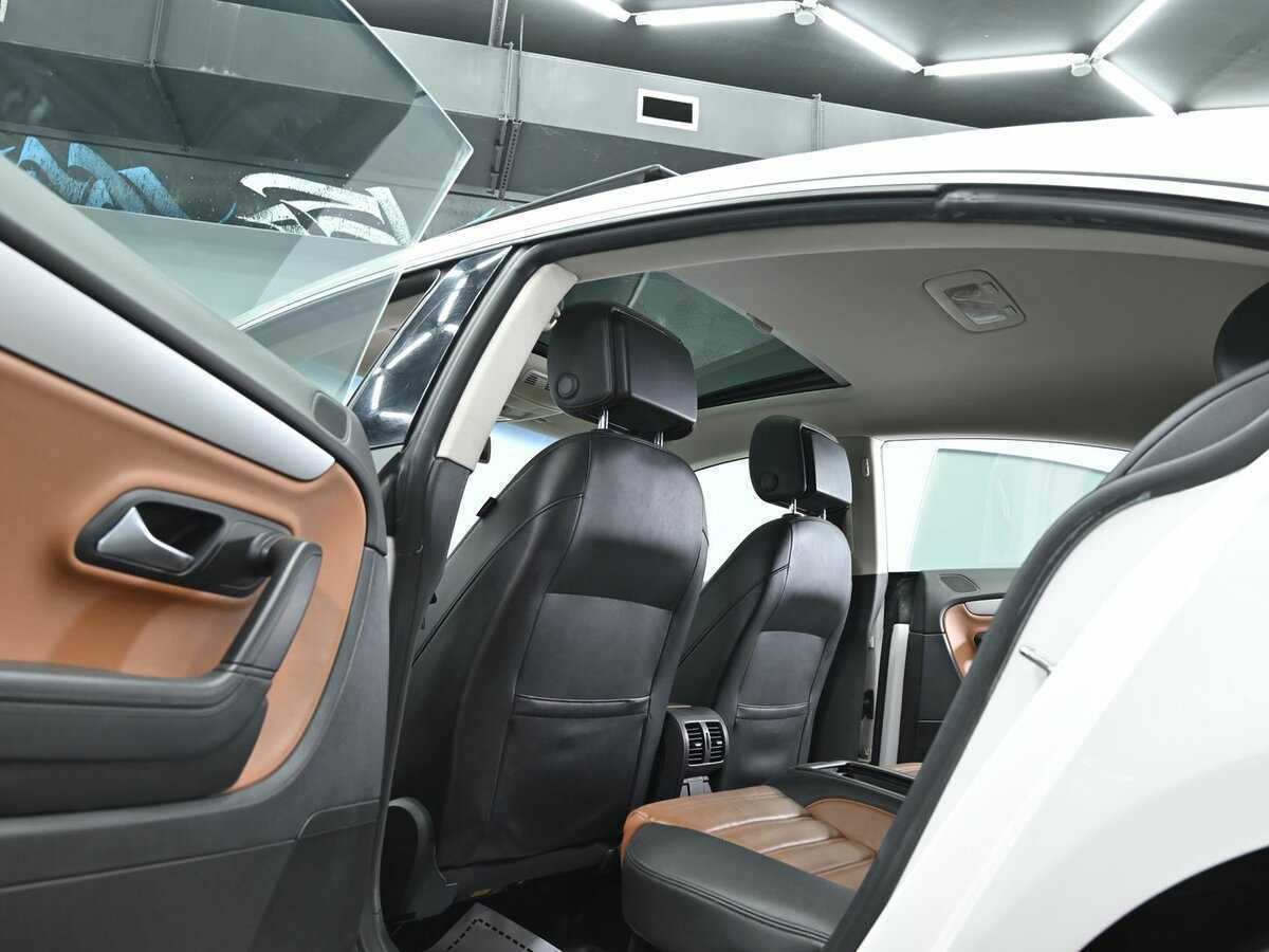 Volkswagen Passat CC, 2013 Фото №13