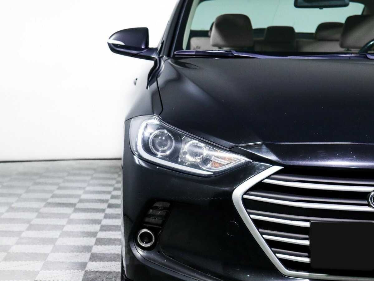Hyundai Elantra, 2018 Фото №14