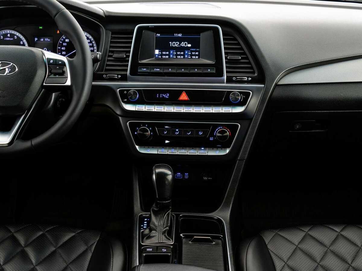 Hyundai Sonata, 2019 Фото №17