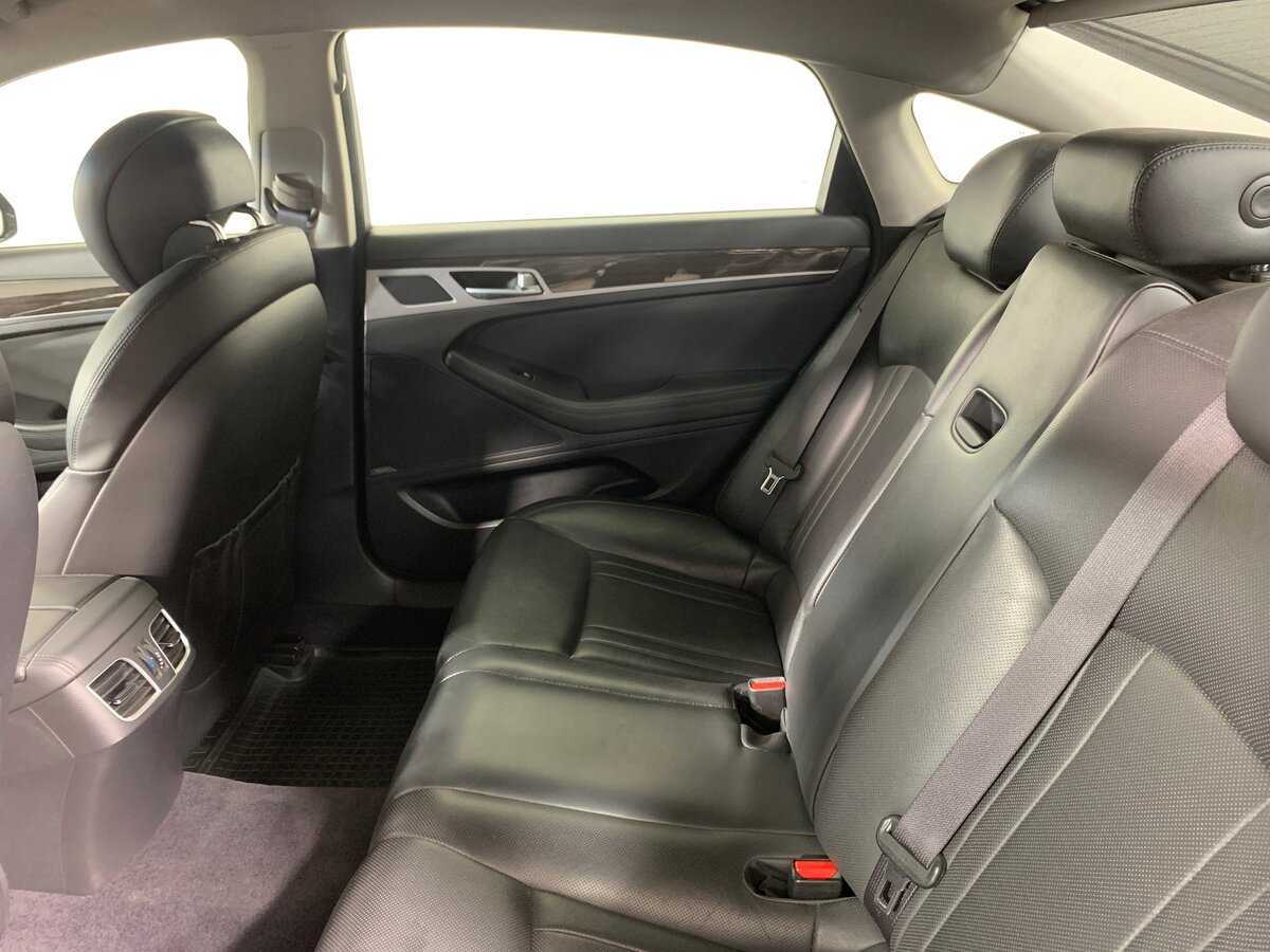 Hyundai Genesis, 2016 Фото №19