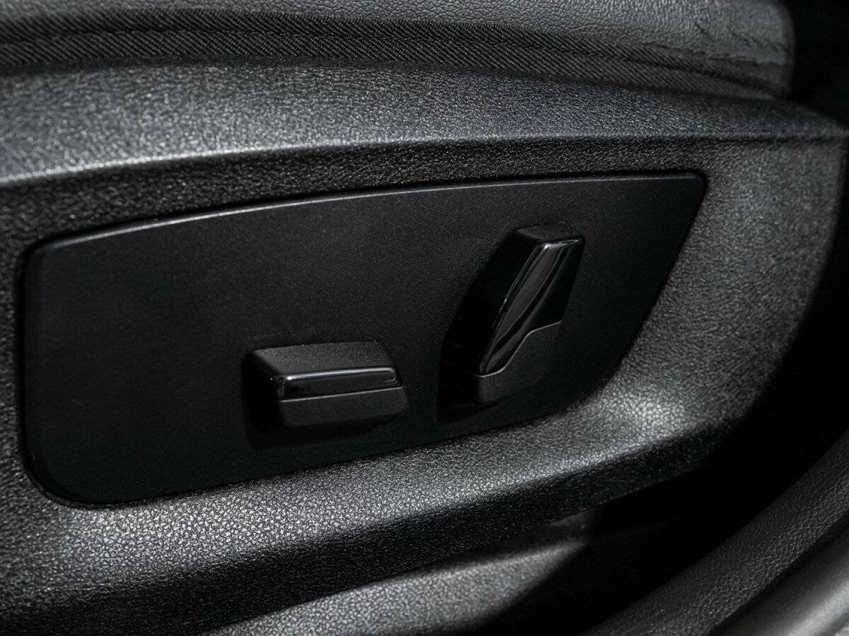 BMW 5 серии 520i, 2017 Фото №17