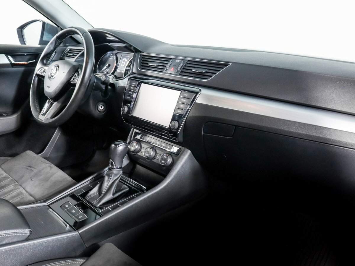 Skoda Superb, 2017 - 131 570 км. | Фото №6