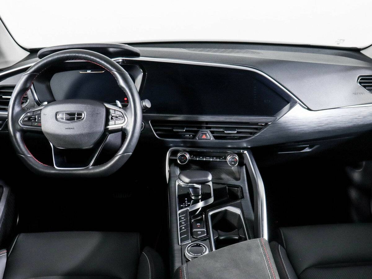 Geely Tugella, 2022 Фото №12
