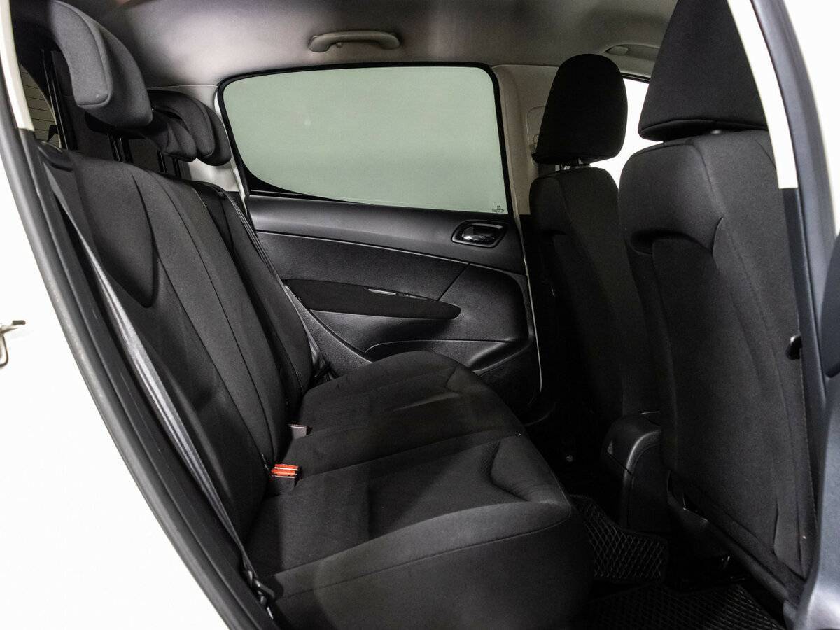 Peugeot 308, 2012 Фото №12