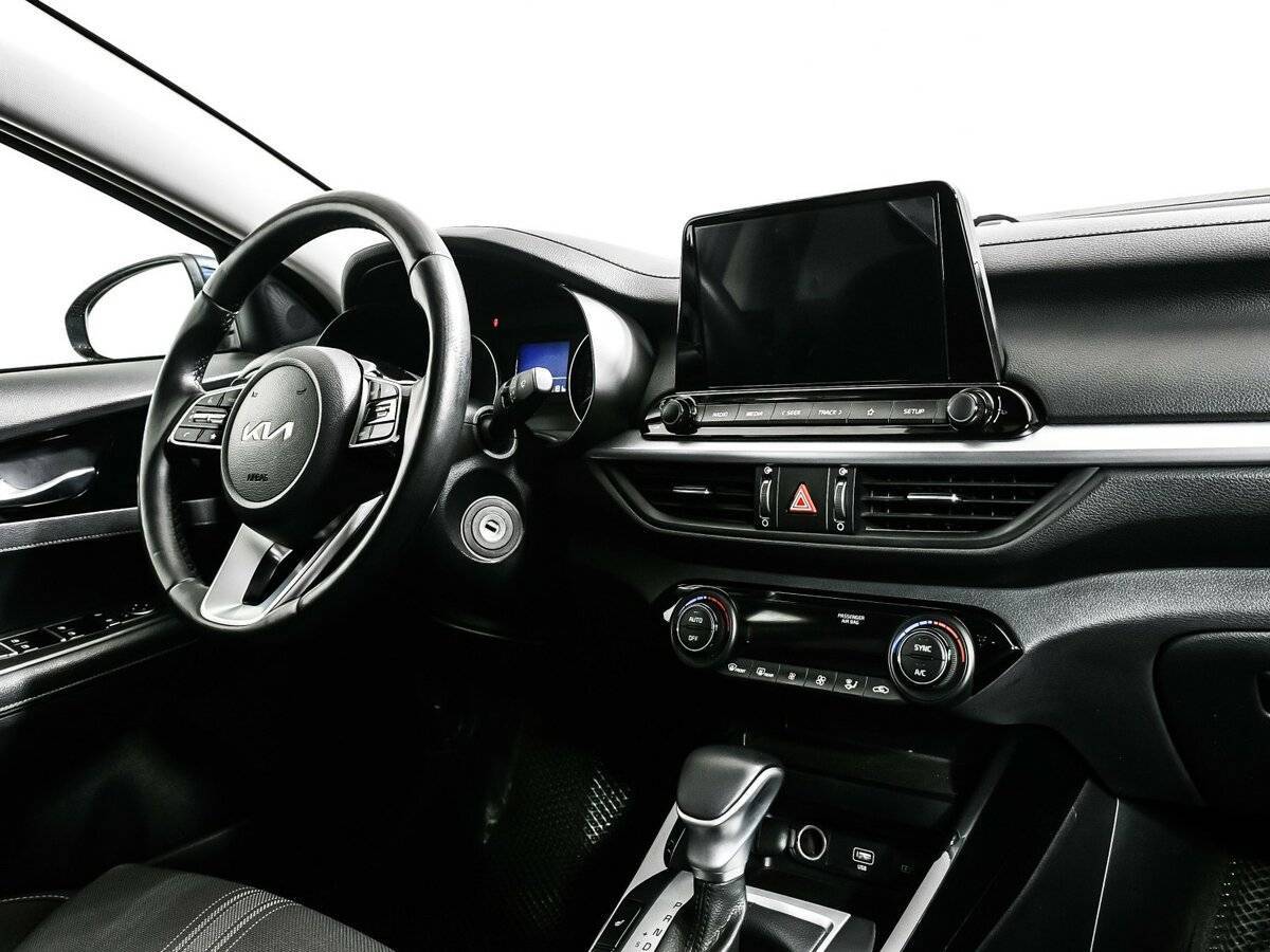 Kia Cerato, 2022 Фото №9