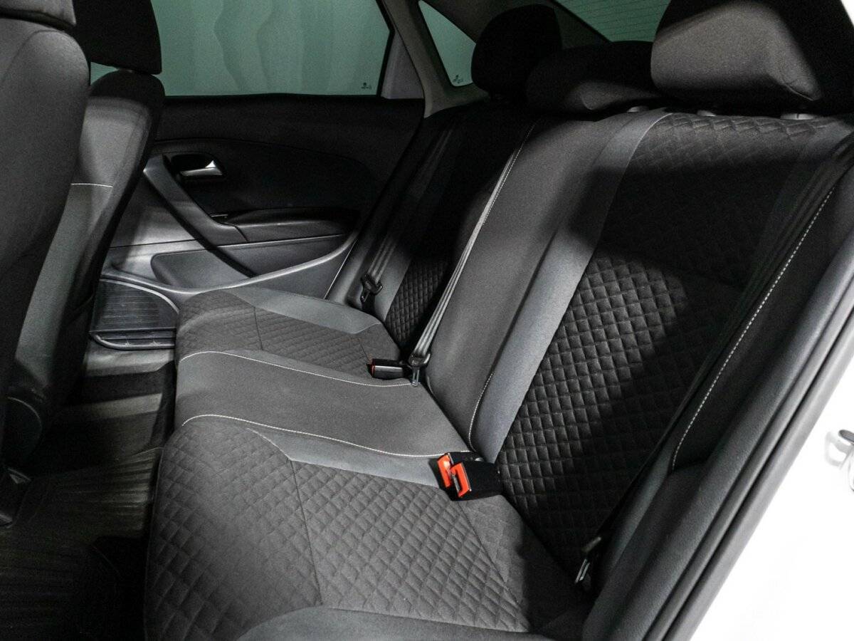 Volkswagen Polo, 2018 Фото №10