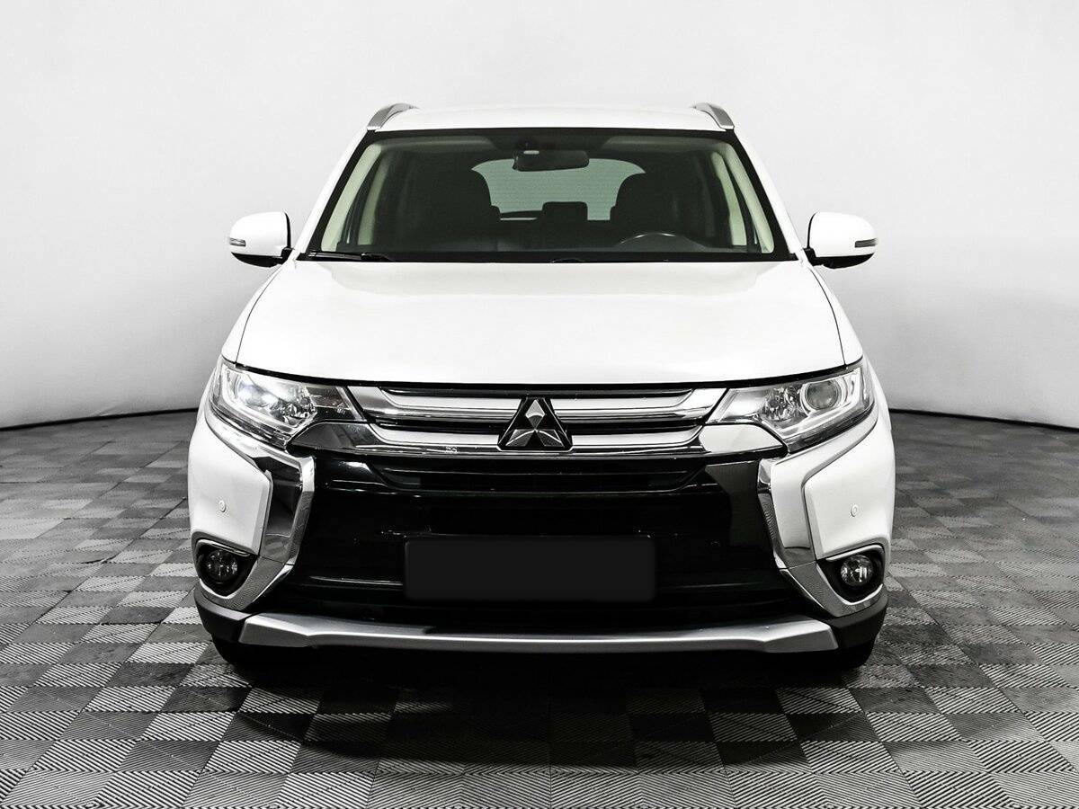 Mitsubishi Outlander, 2017 - 72 468 км. | Фото №2