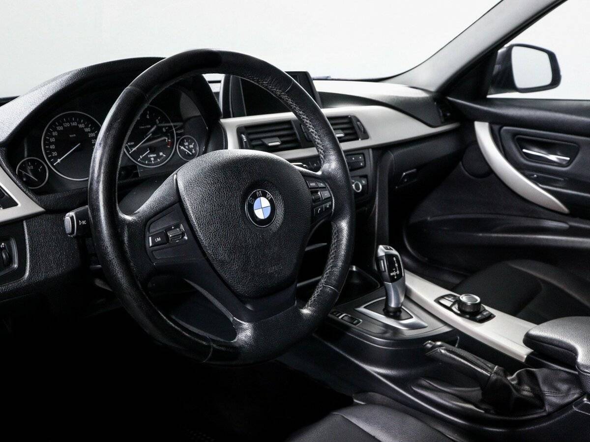 BMW 3 серии 320i, 2014 Фото №14