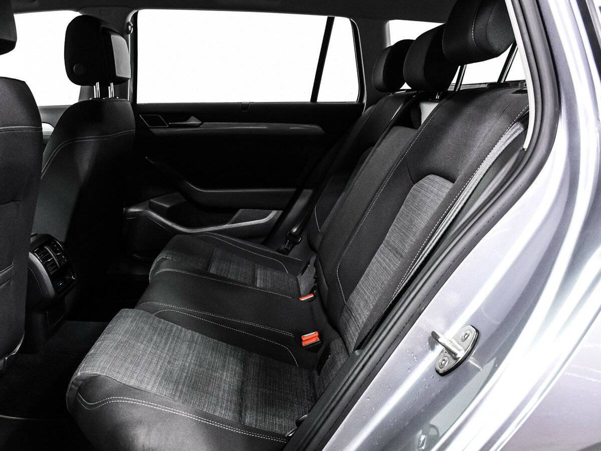 Volkswagen Passat, 2019 Фото №14