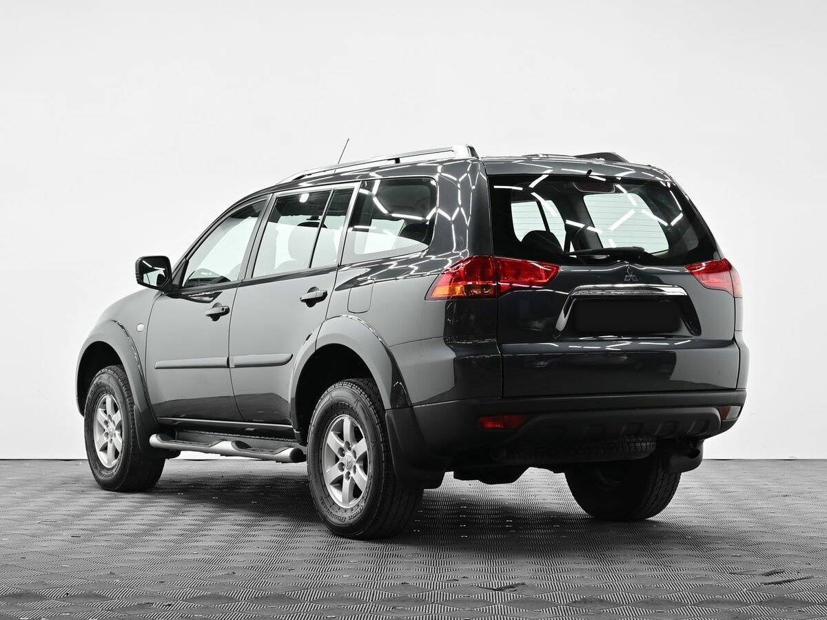 Mitsubishi Pajero Sport, 2012 Фото №3