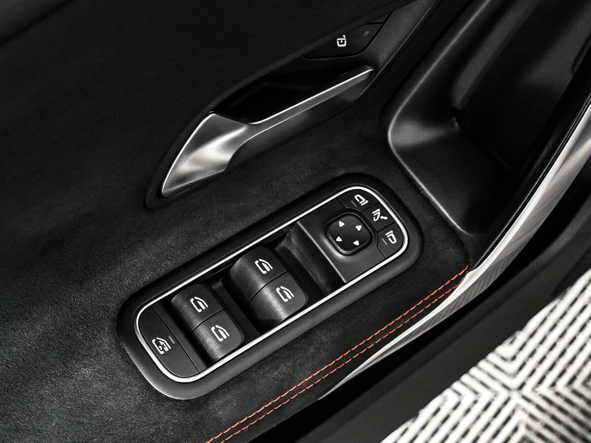 Mercedes-Benz CLA 200, 2019 Фото №13