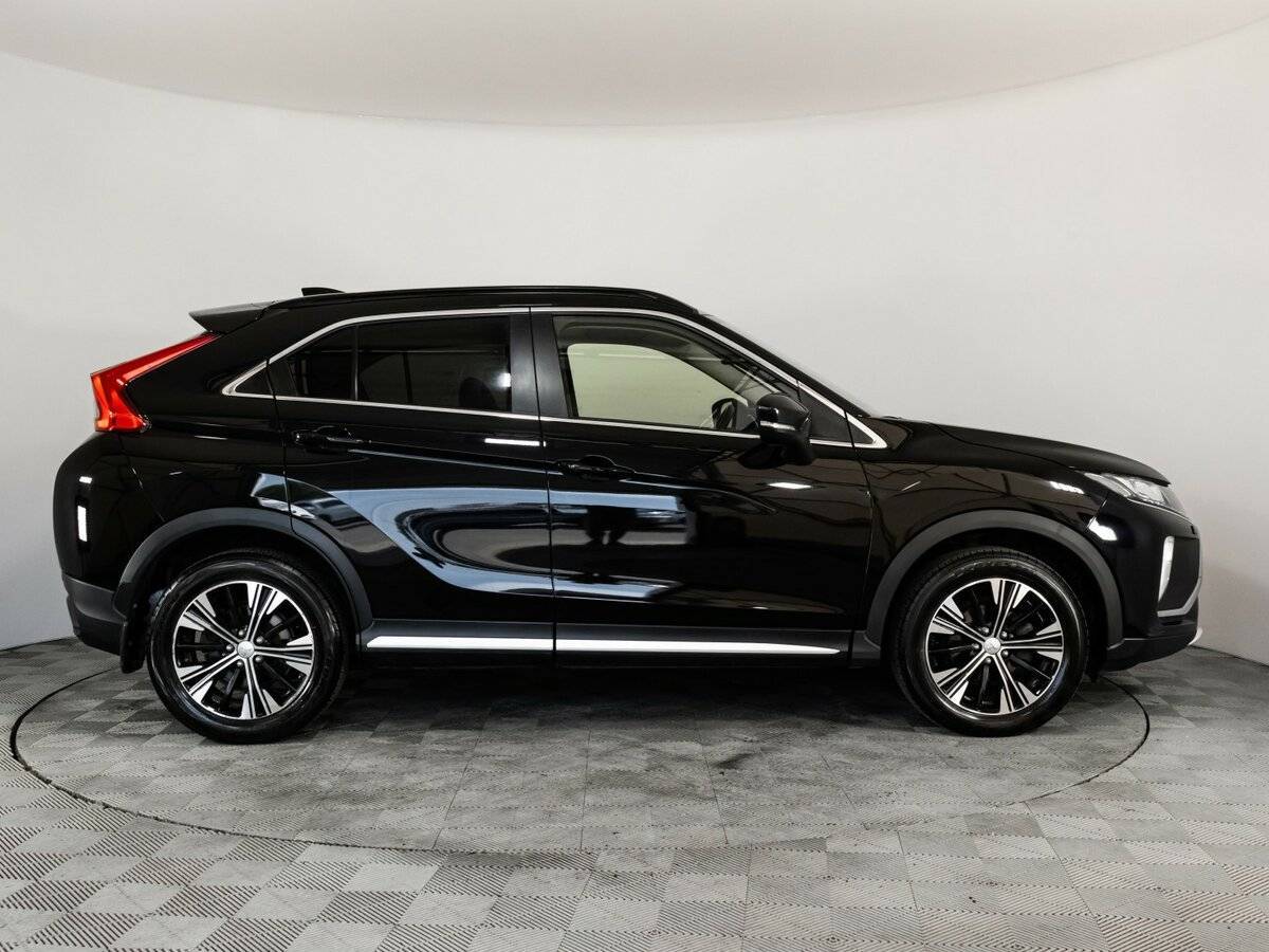Mitsubishi Eclipse Cross, 2018 - 97 635 км. | Фото №5