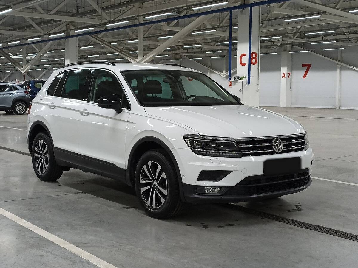 Volkswagen Tiguan, 2020 - 21 395 км. | Фото №3
