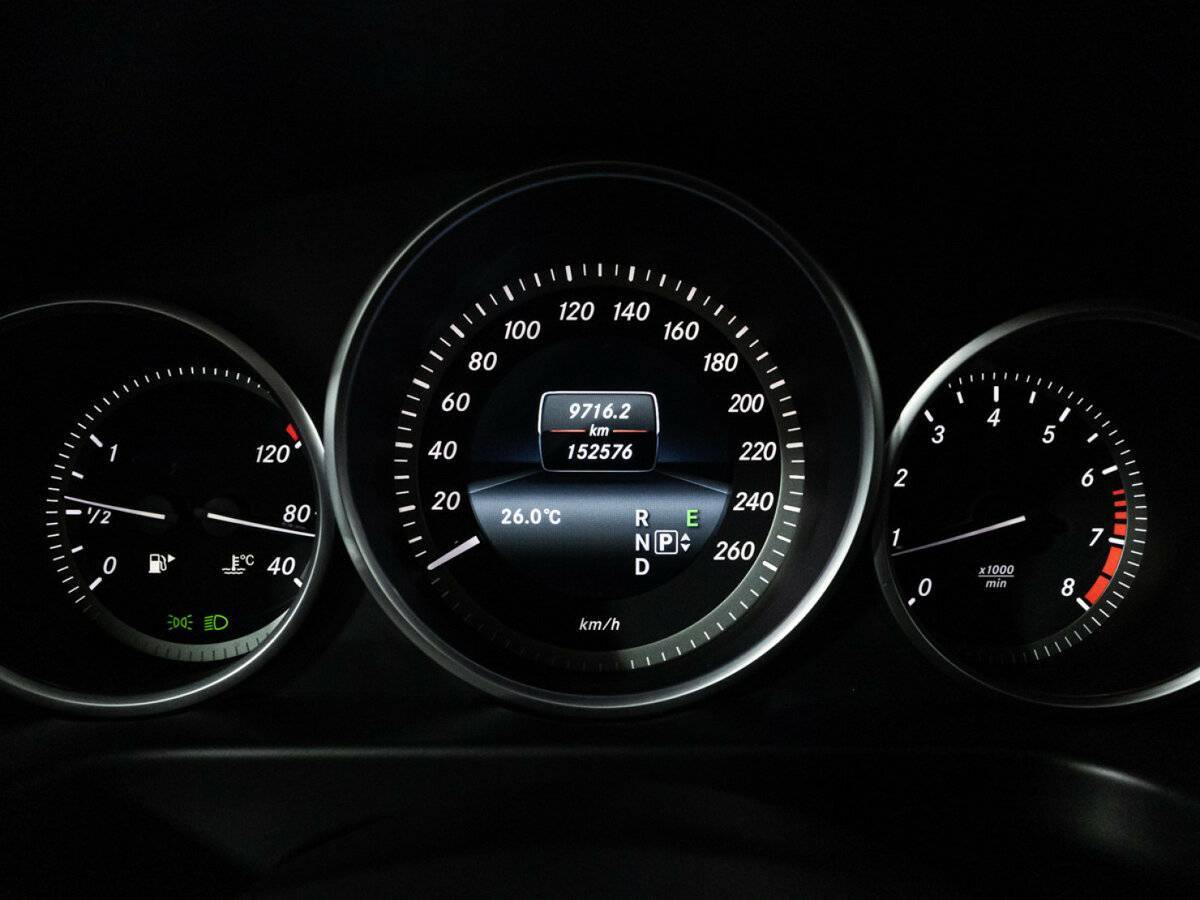 Mercedes-Benz E-Класс 200, 2015 Фото №12