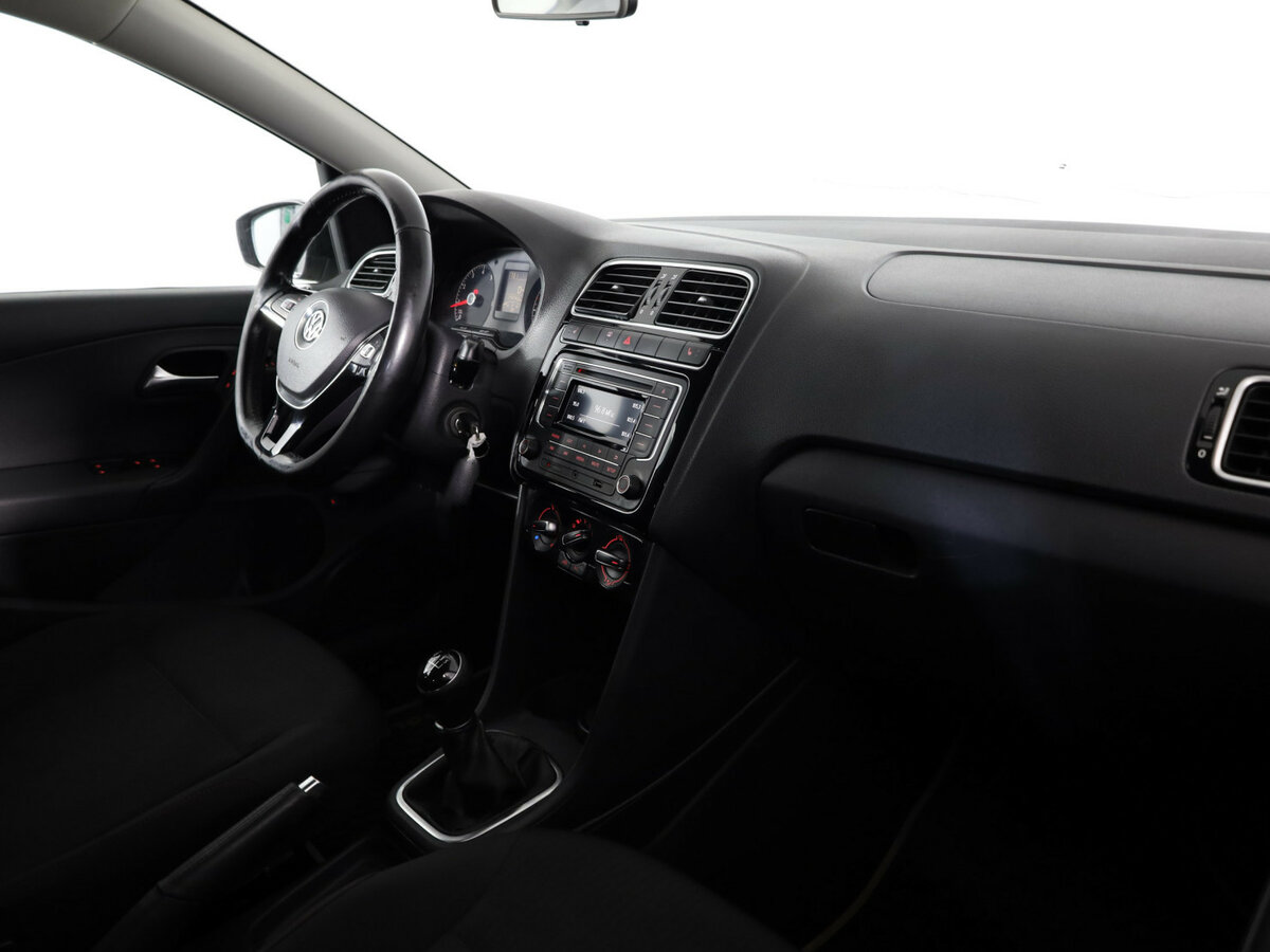 Volkswagen Polo V Рестайлинг, 2017 Фото №10