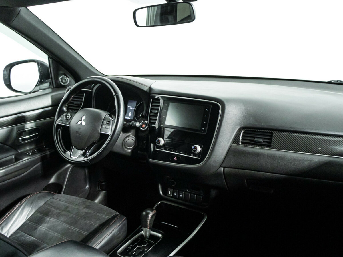 Mitsubishi Outlander III Рестайлинг 3, 2021 Фото №9