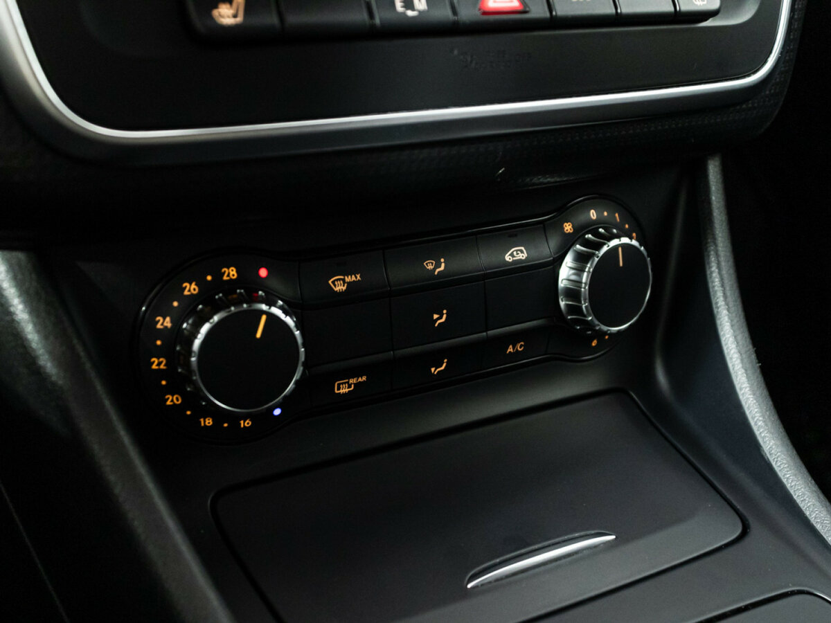 Mercedes-Benz A-Класс 180 III (W176), 2014 Фото №15