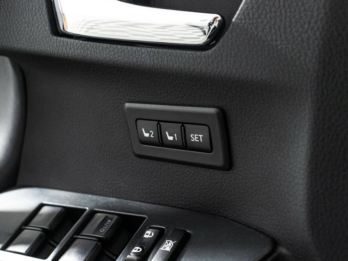 Toyota RAV4 IV (XA40) Рестайлинг, 2016 Фото №15