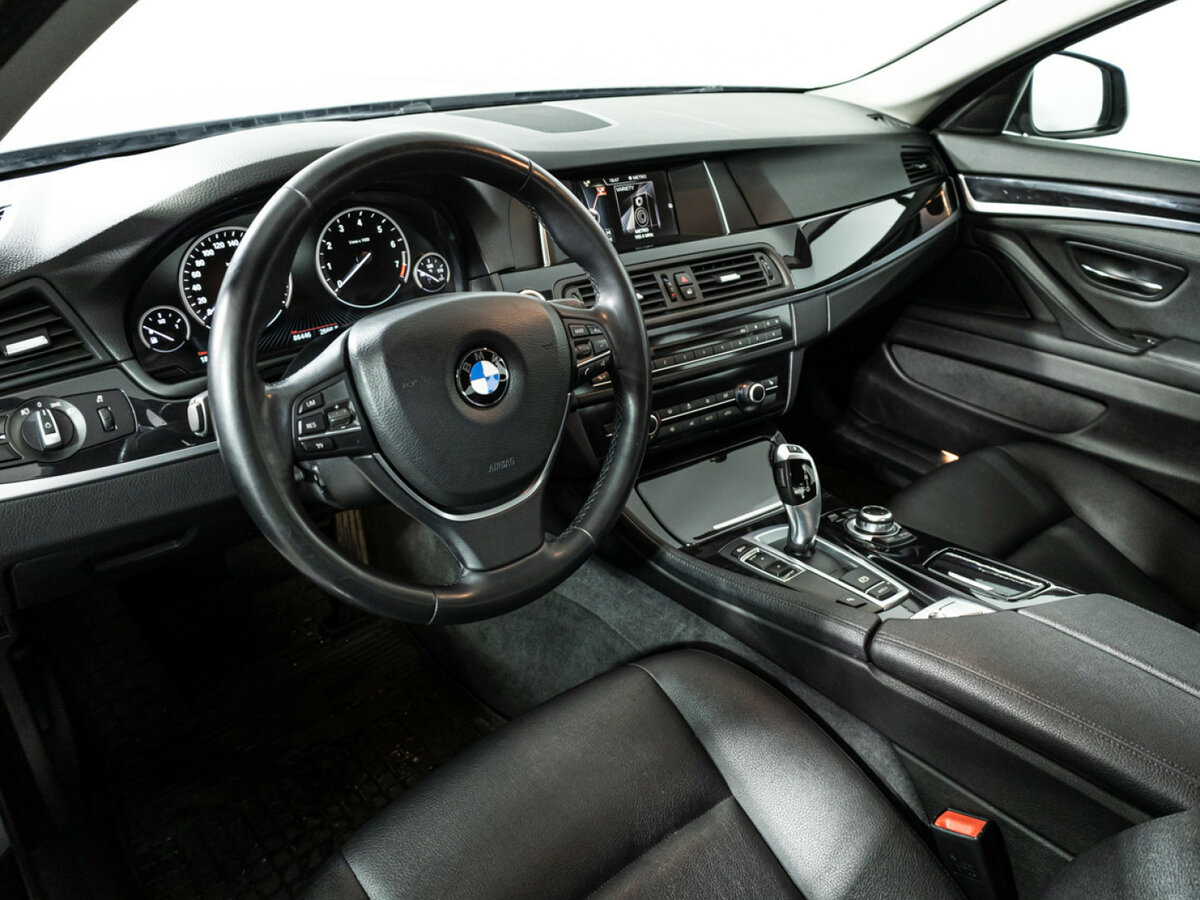 BMW 5 серии 520i VI (F10/F11/F07) Рестайлинг, 2014 Фото №11