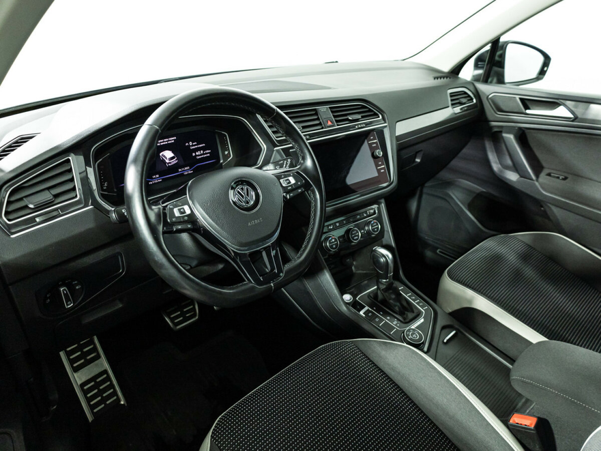 Volkswagen Tiguan II, 2019 Фото №11