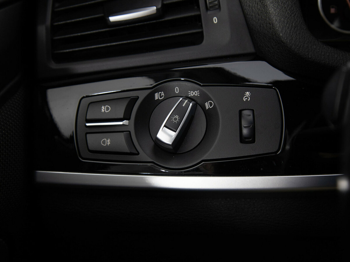 BMW X3 20i xDrive II (F25) Рестайлинг, 2015 Фото №12