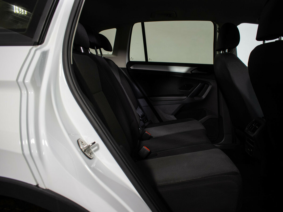 Volkswagen Tiguan II Рестайлинг, 2022 Фото №9