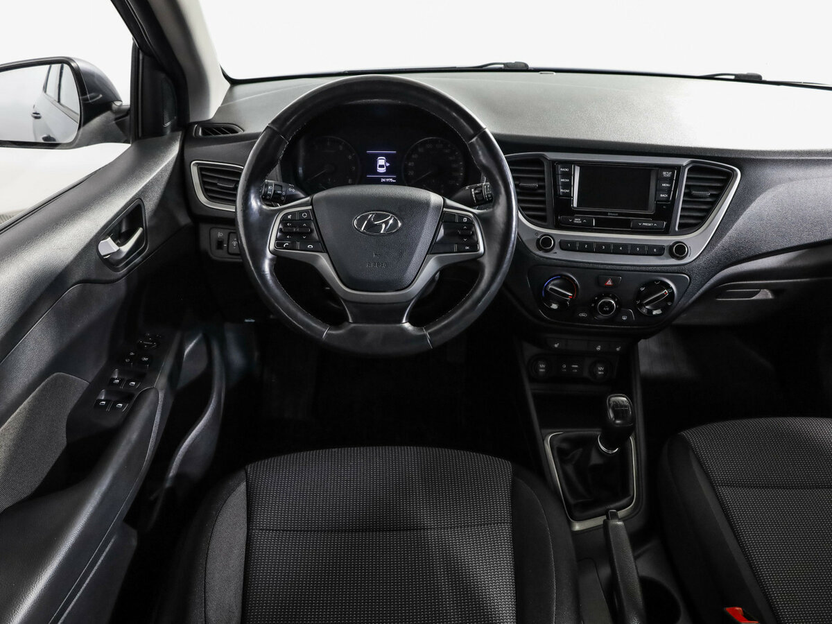 Hyundai Solaris II, 2018 - 241 555 км. | Фото №8