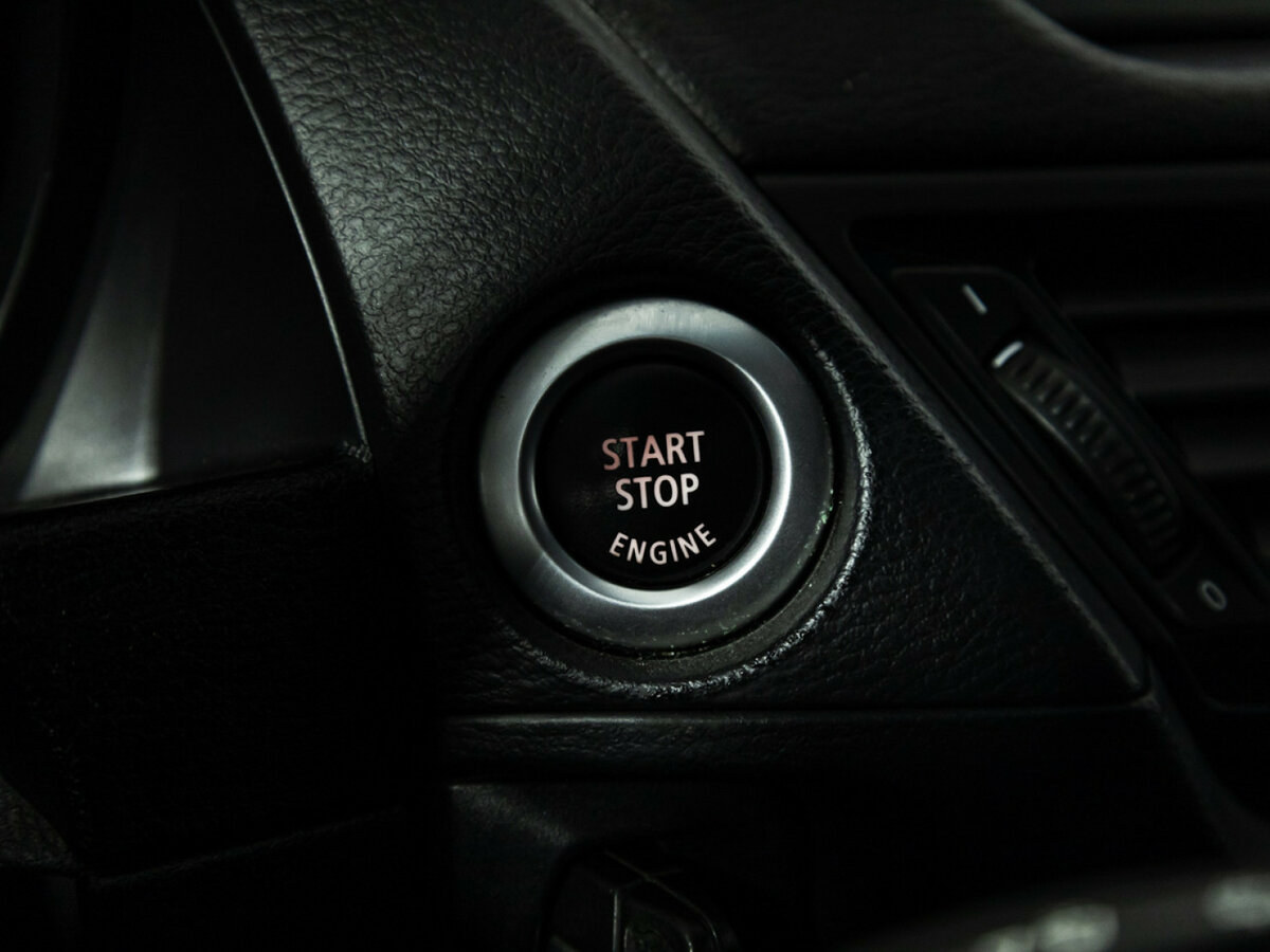 BMW X1 20i I (E84) Рестайлинг, 2013 Фото №16