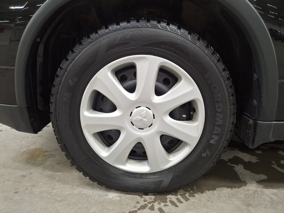 Mitsubishi Outlander III Рестайлинг, 2014 Фото №17