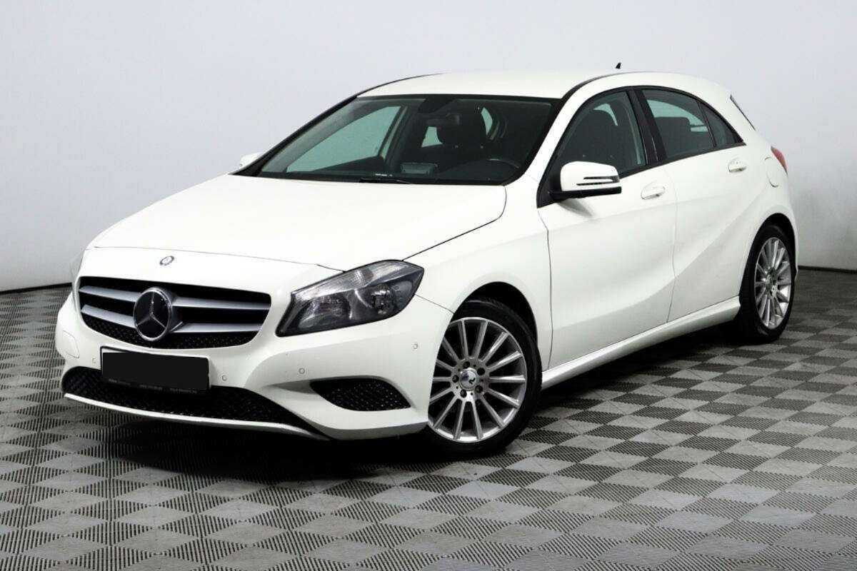 Mercedes-Benz A-Класс 180, 2014 - 116 872 км. | Фото №1